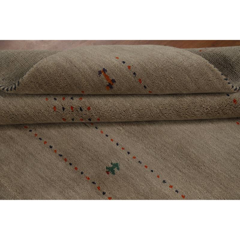 Hand Knotted Oriental 100% Wool Carpet Tribal Tribal Beige & Ivories Gabbeh Area Rug - 6' 6'' X 4' 7''