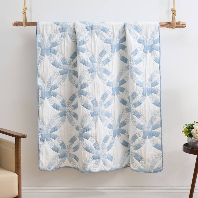 Greenland Home Fashions Wedding Ring Reversible Jacquard Woven Throw