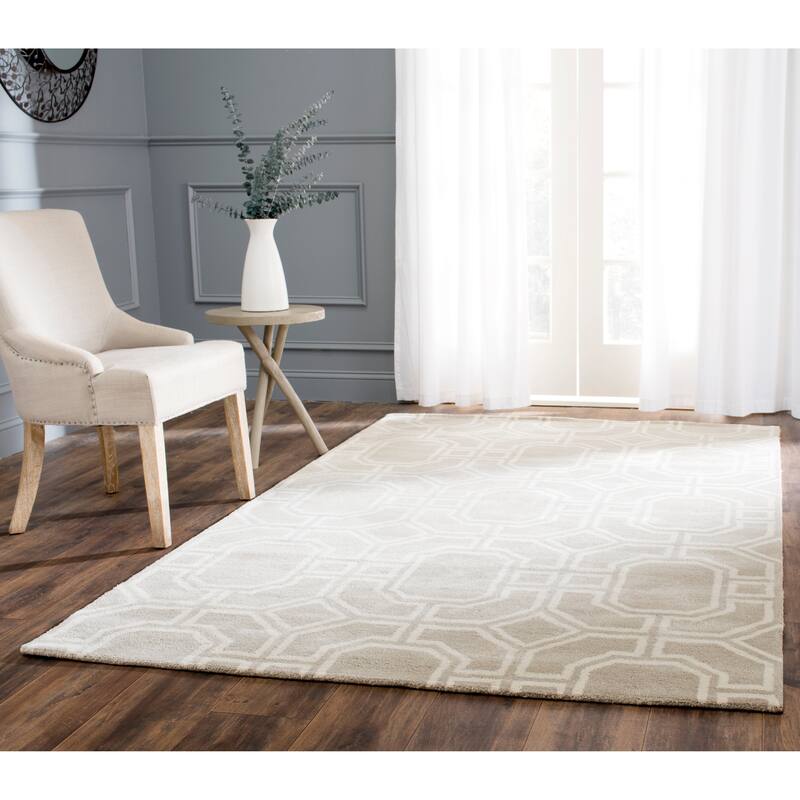 SAFAVIEH Handmade Soho Sharde N.Z. Wool/ Viscose Rug - 3'6" x 5'6" - Grey/Ivory