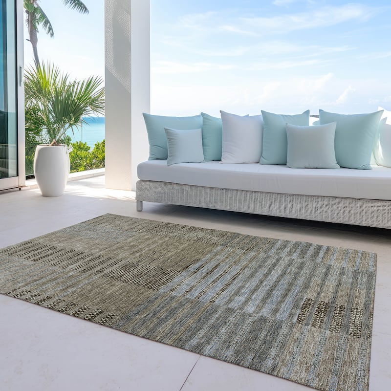 Machine Washable Indoor/ Outdoor Modern Stripes Chantille Rug - Taupe - 2'6" x 3'10"