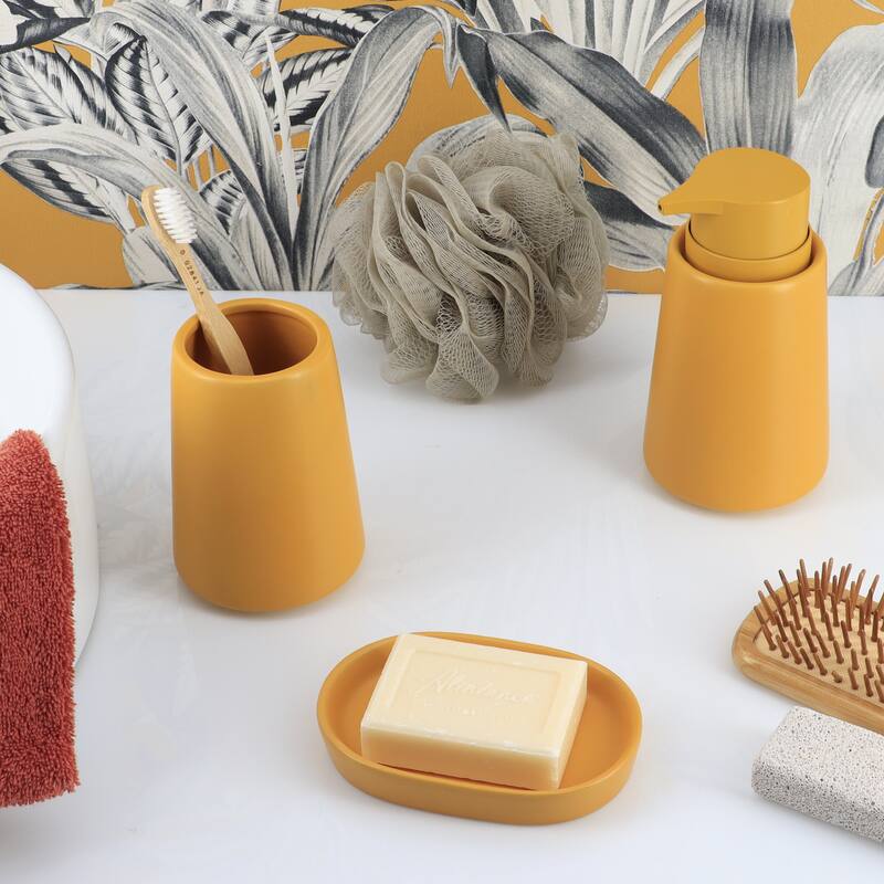 SMOOTH Collection of Bathroom Accessories up to 4 Pieces.