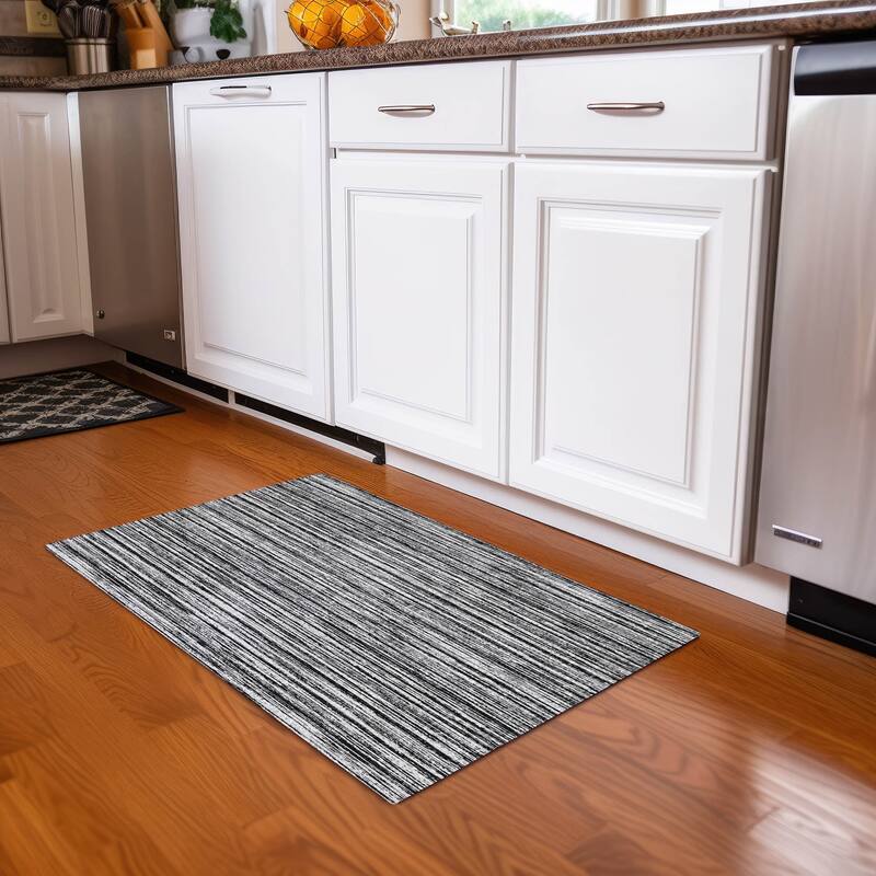 Machine Washable Indoor/ Outdoor Chantille Contemporary Stripes Rug