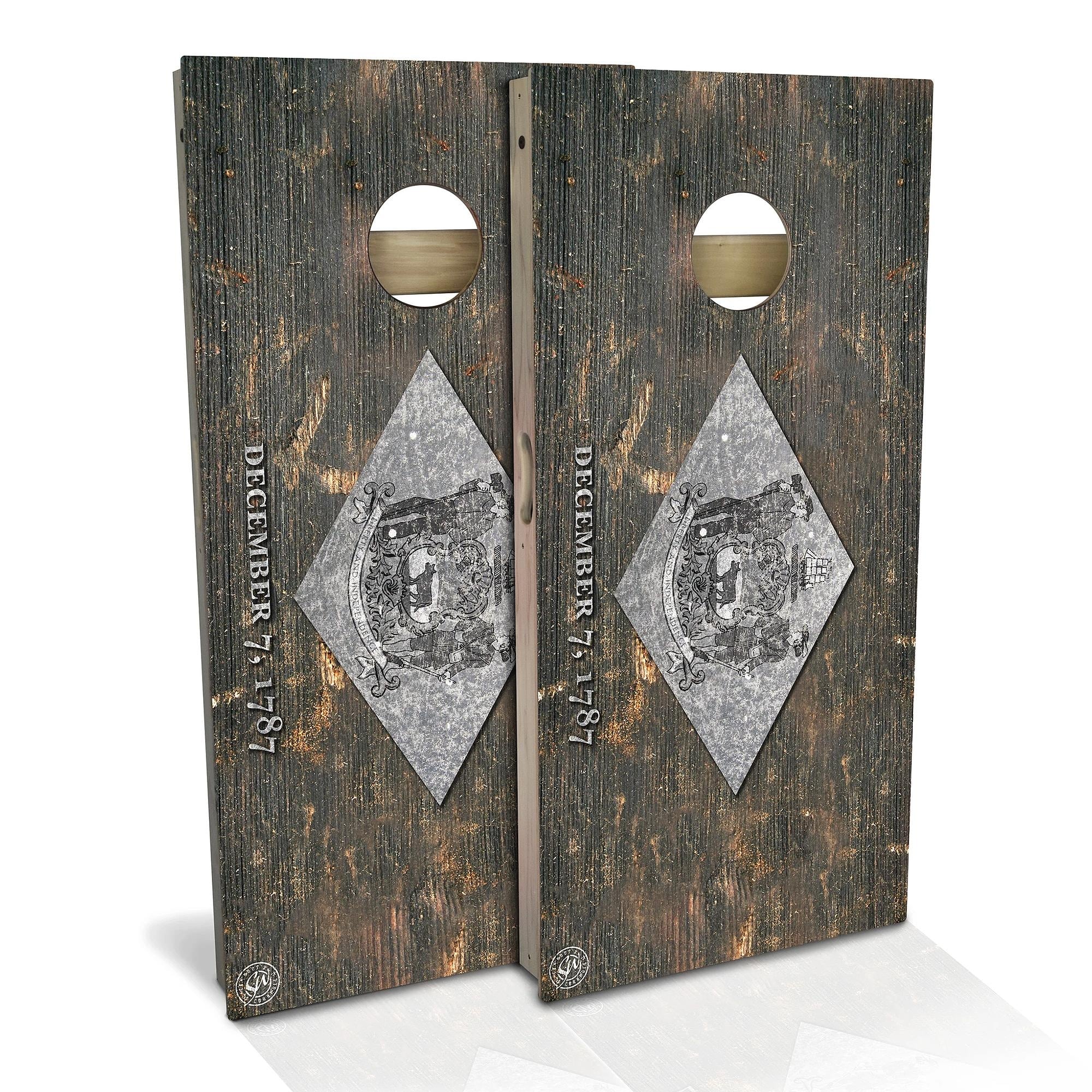 Delaware Flag Vintage Outdoor Cornhole Board Set