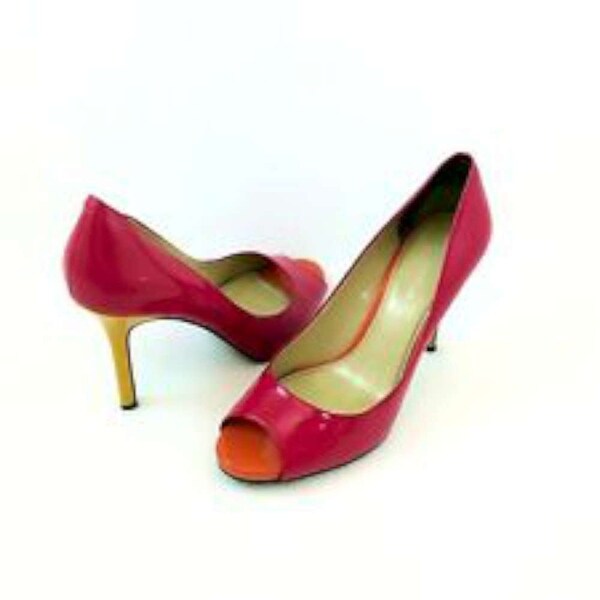 enzo angiolini peep toe pumps