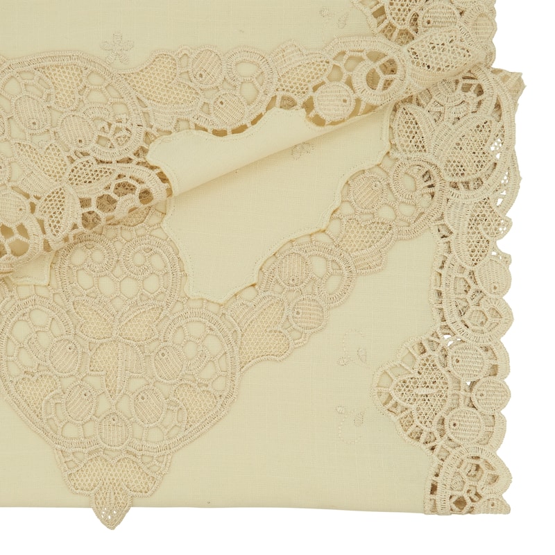 Table Runner With Lace Design - 15"x66"