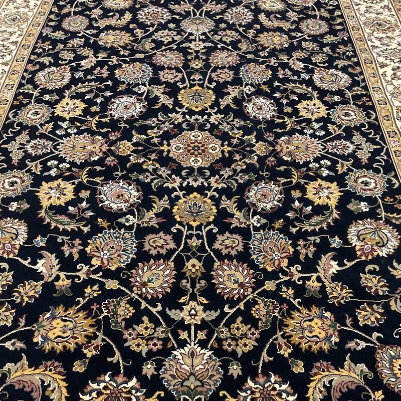 HERAT ORIENTAL Hand-knotted Indo 6' x 9' Isfahan Wool Rug - 6' x 9'