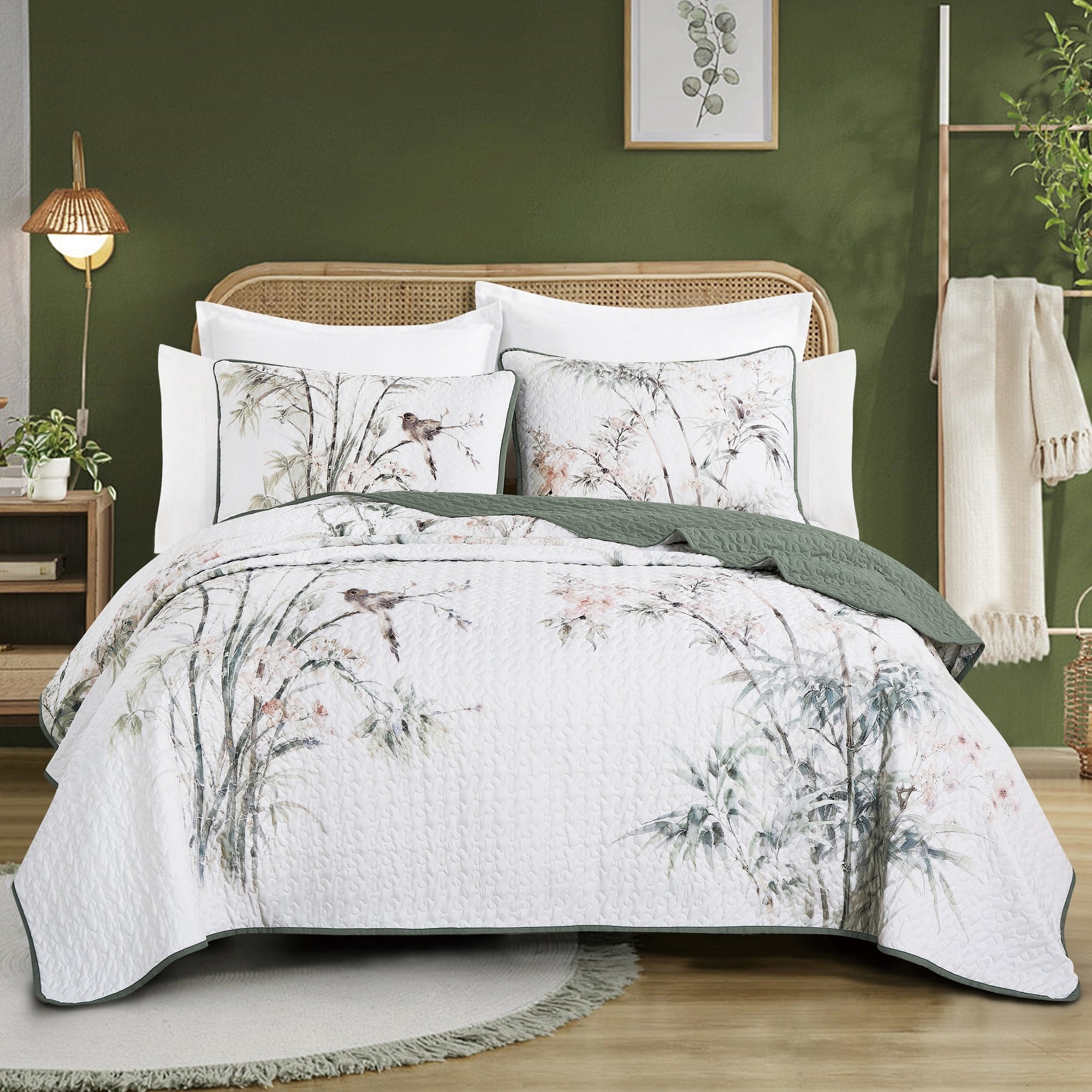 MarCielo Polyester Sage Botanical Quilt Set with Shams