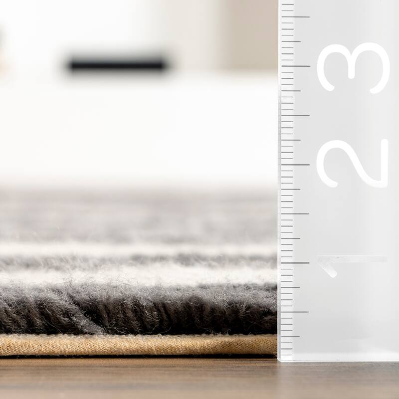 Vlad Machine Washable Wool Area Rug