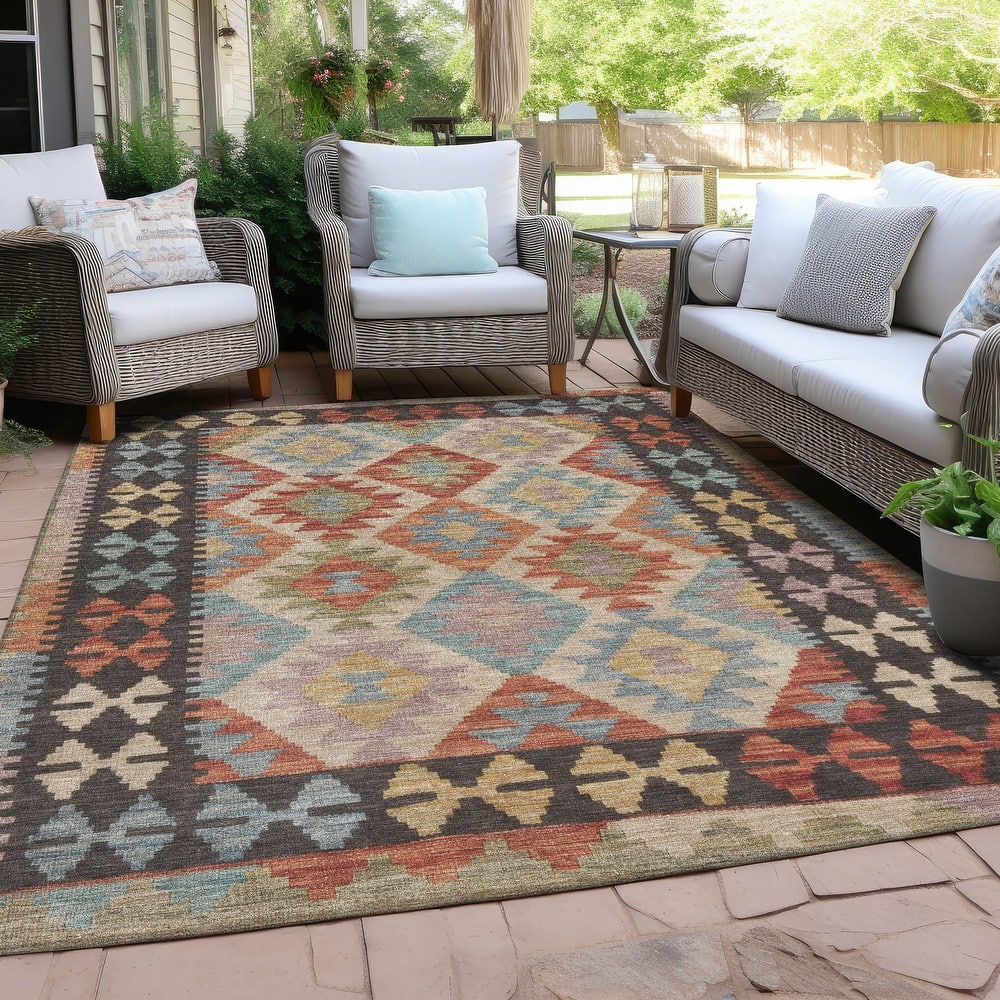 Machine Washable Indoor/ Outdoor Boho Global Chantille Rug