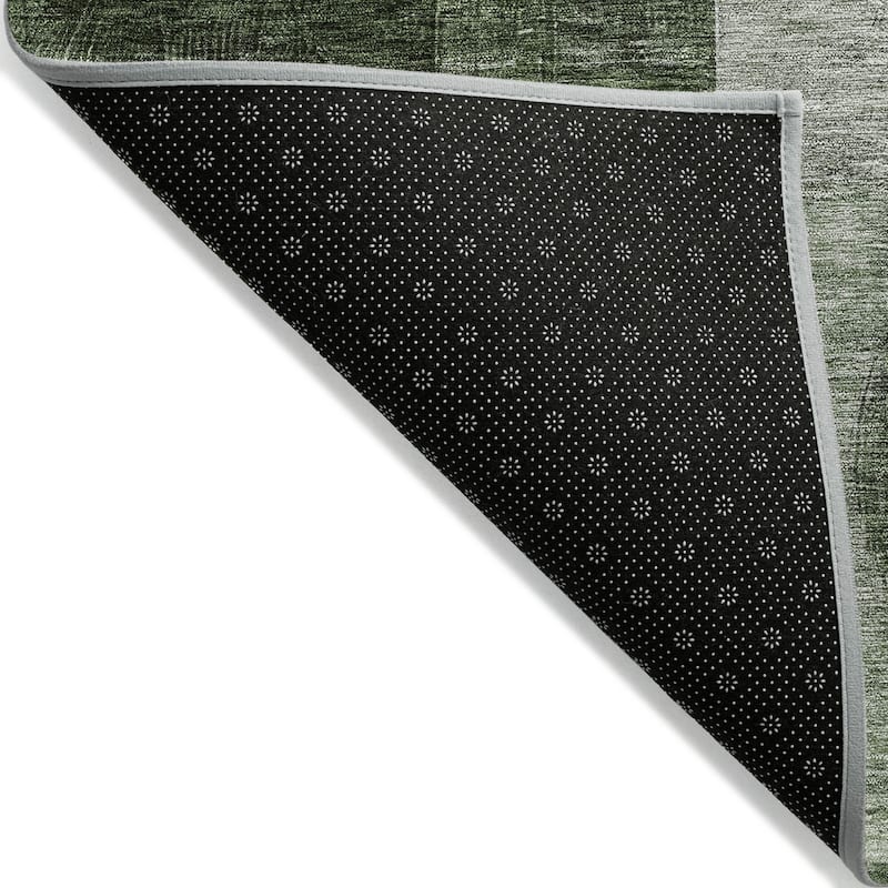 HomeRoots Geometric Transitional Rectangle Outdoor Rug