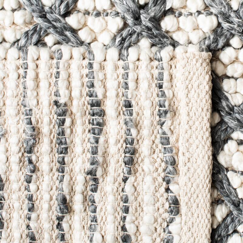 SAFAVIEH Handmade Natura Kumara Wool Rug