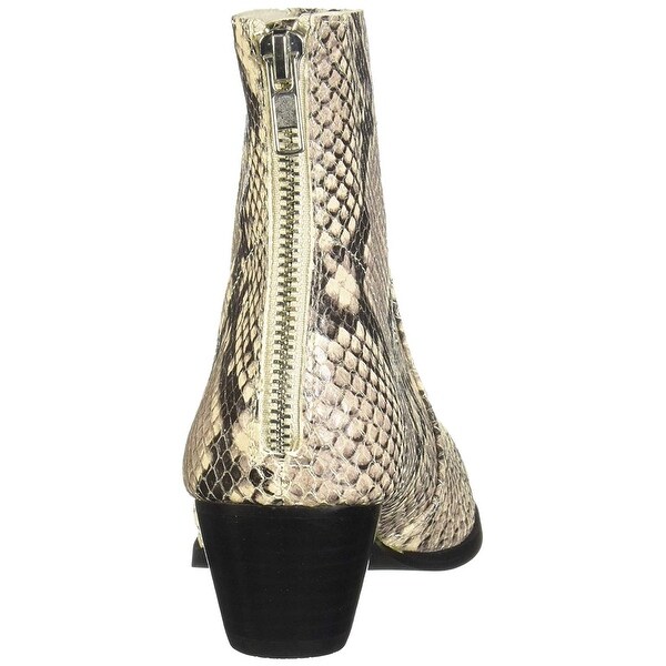 steve madden cafe pointed toe bootie