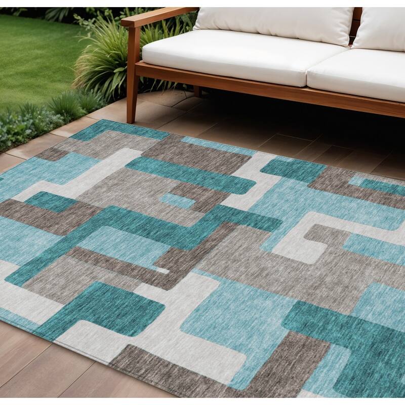 HomeRoots Abstract Transitional Rectangle Outdoor Rug - 9' X 12'