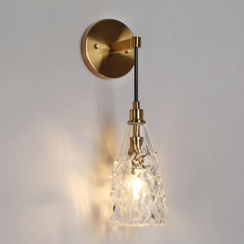 Uolla Modern Glam Art Deco 1-Light Brass Bathroom Wall Sconce with Hammerd Glass - D 4.5" x H 7.5"