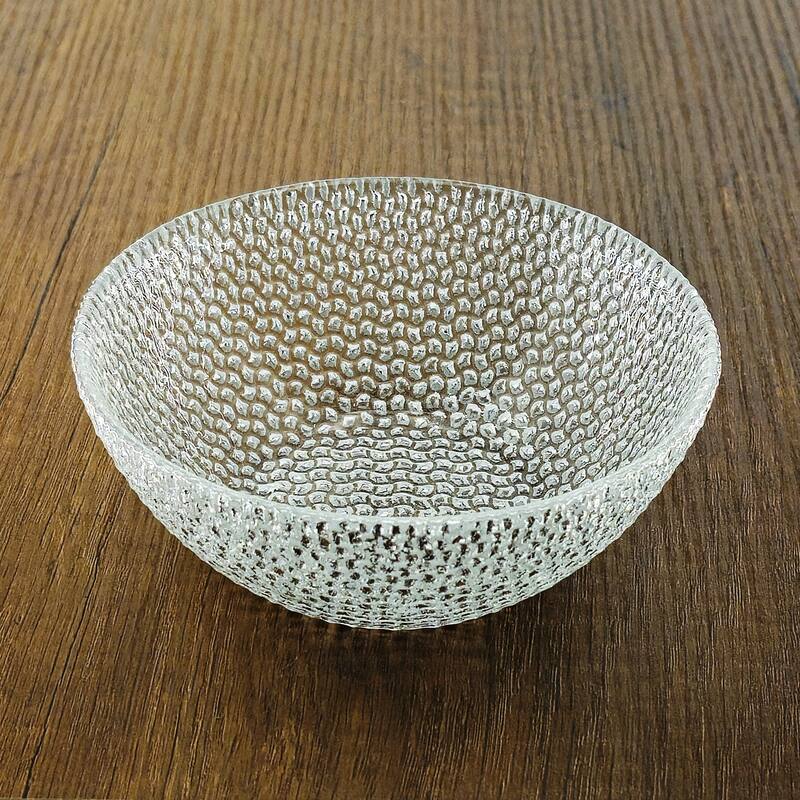 Glass Bowls with Pebble Pattern Perfect for Casual Meals or Festive Gatherings