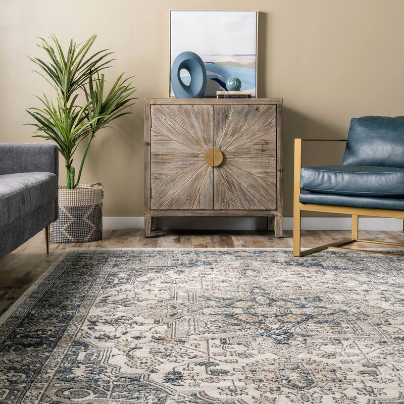 Nuloom Darcie Traditional Medallion Area Rug