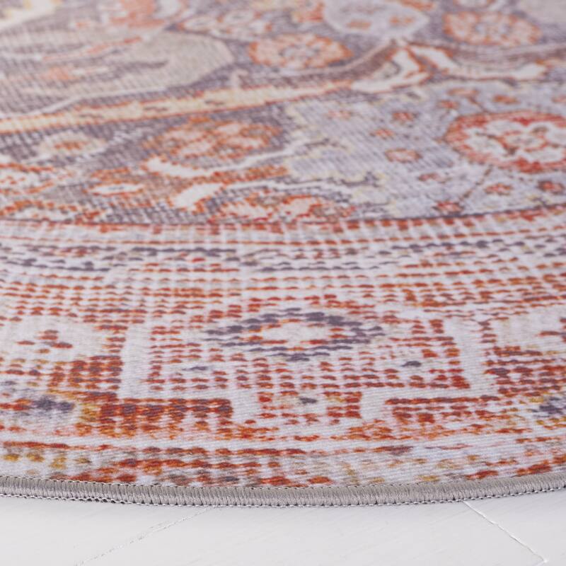 SAFAVIEH Tucson Machine Washable Slip Resistant Urmil Oriental Rug