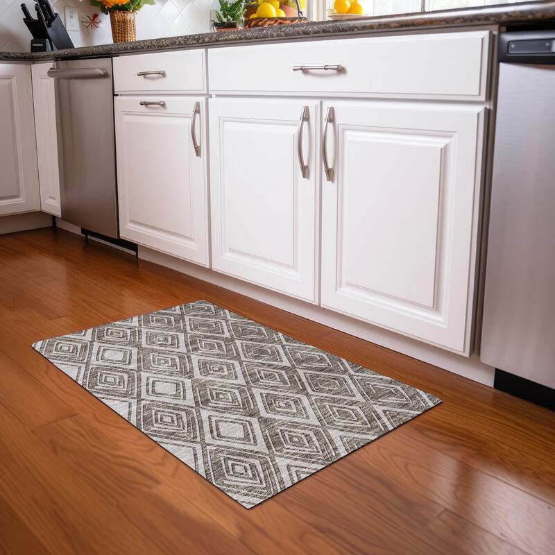 Premium Washable Super Soft Diamond Cascade Mayfield Rug - Taupe - 1'8" x 2'6"