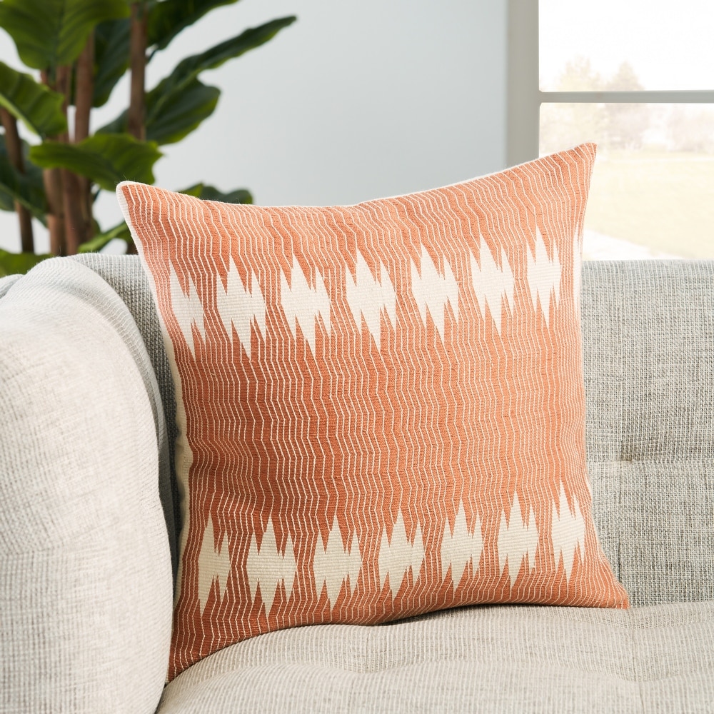 Envogue pillows bed deals bath and beyond