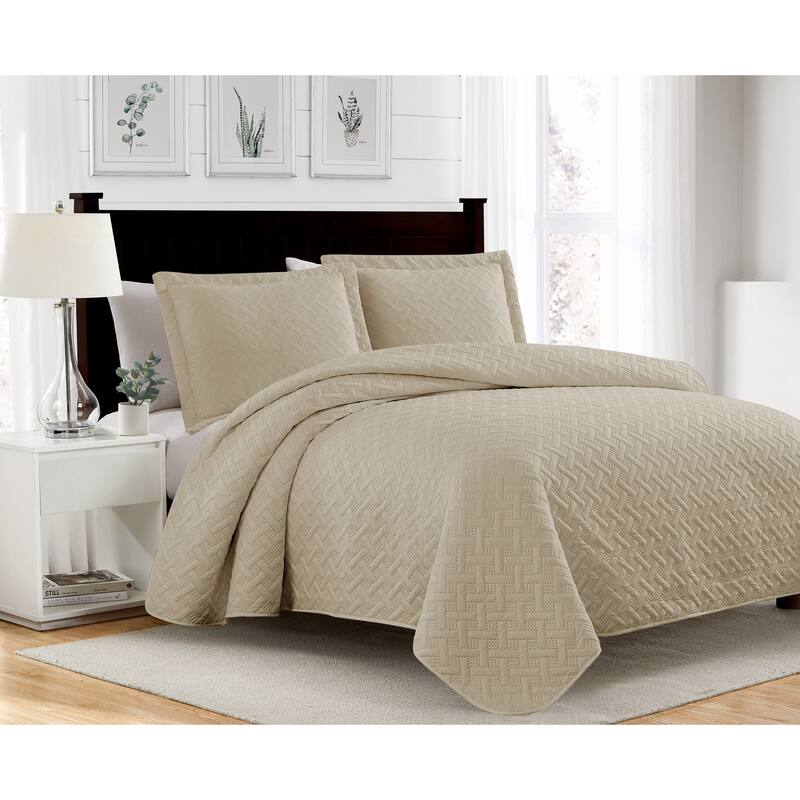Bella Geometric Embossed Quilt - CAMEL - Queen