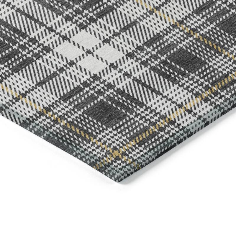HomeRoots Plaid Transitional Rectangle Outdoor Rug