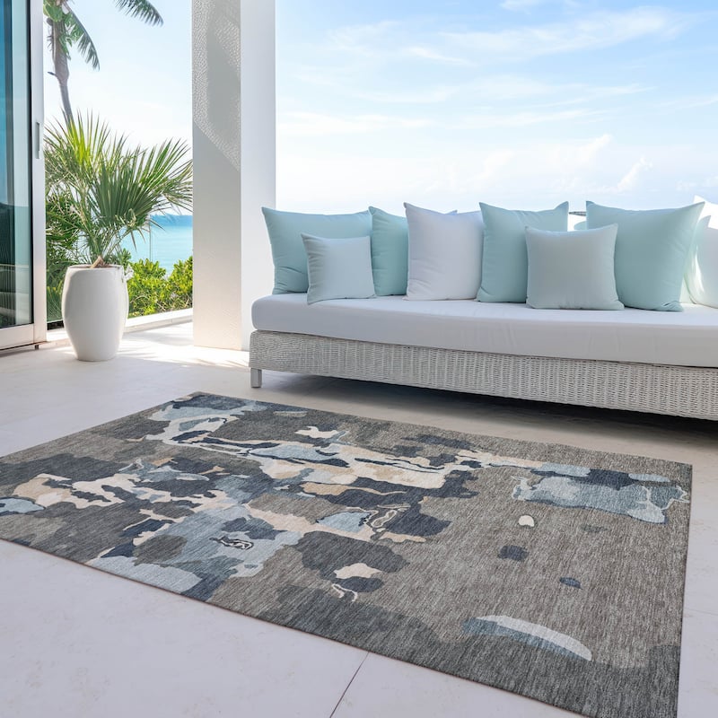 Machine Washable Indoor/ Outdoor Abstract Glam Chantille Rug