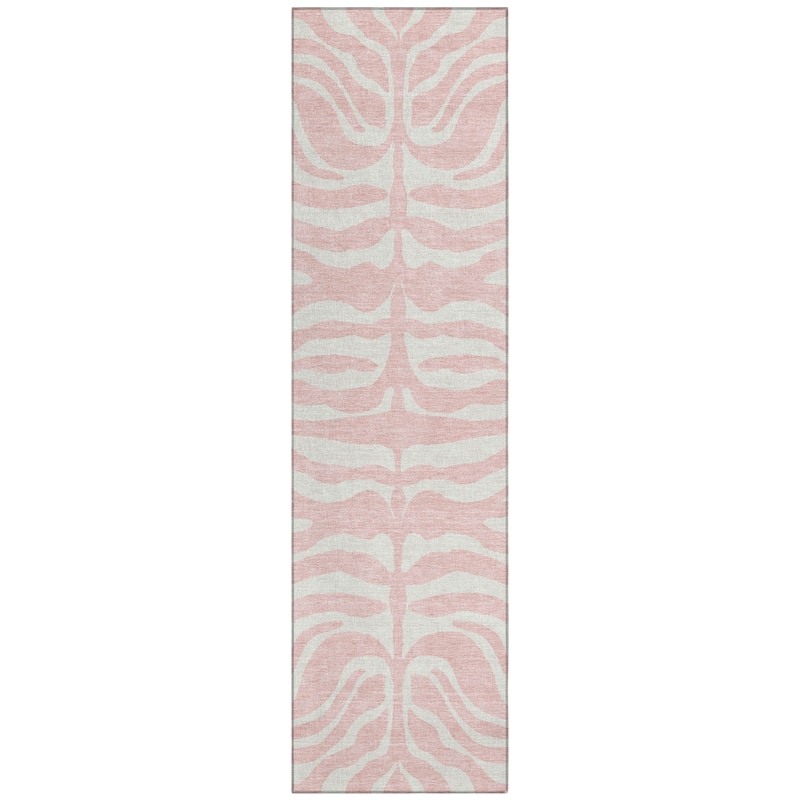 Machine Washable Indoor/ Outdoor Modern Animal Print Chantille Rug