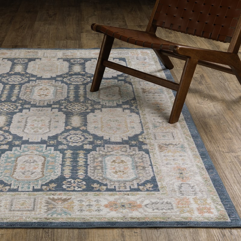 Calliope Textural Distressed Traditional Navy/ Ivory Area Rug