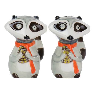 Gibson Home Woodland Raccoon 2Pc Dolomite Salt & Pepper Set