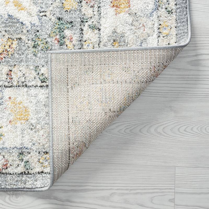Addalyn French Country Medallion Area Rug