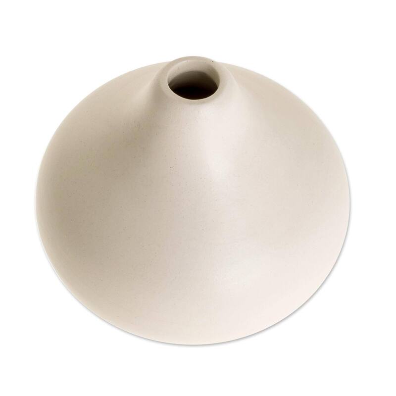 Handmade Droplet Harmony in Ivor Ceramic vase (Guatemala)