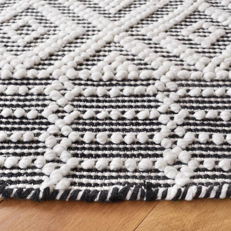 SAFAVIEH Handmade Casablanca Melise Rug