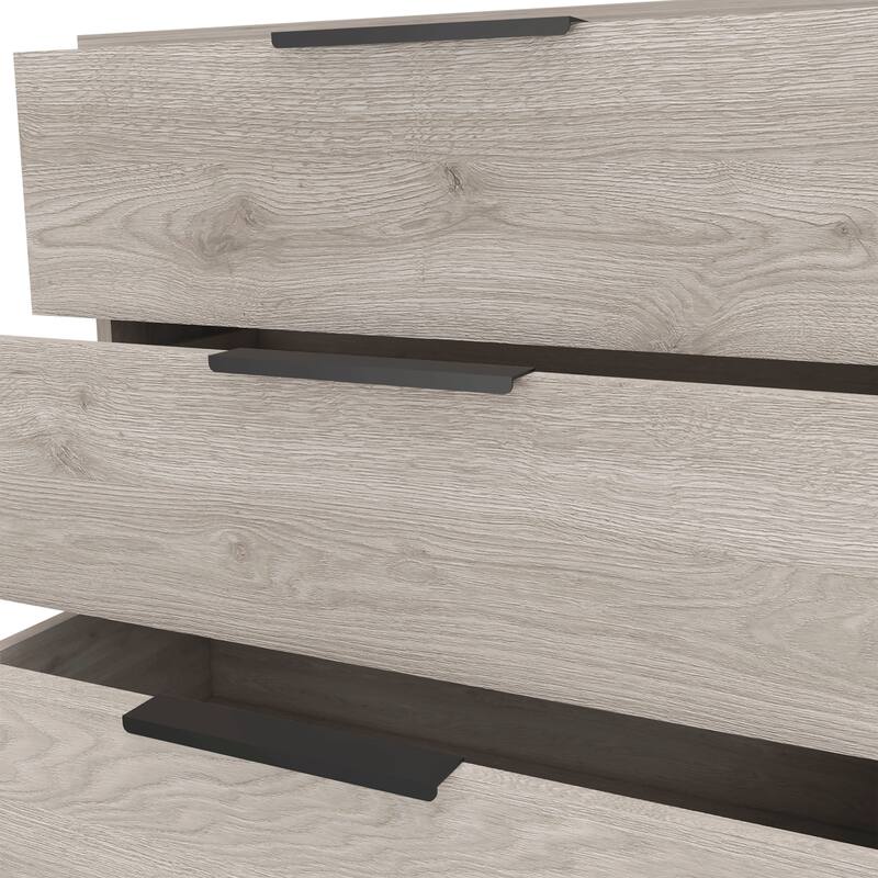3 Drawers Dresser And Superior Top