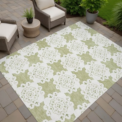 Machine Washable Indoor/ Outdoor Global Motif Chantille Rug