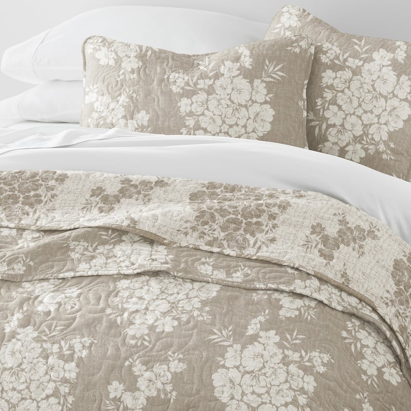 Becky Cameron All Season 3 Piece Distressed Bouquet Reversible Quilt Set - Taupe - Queen