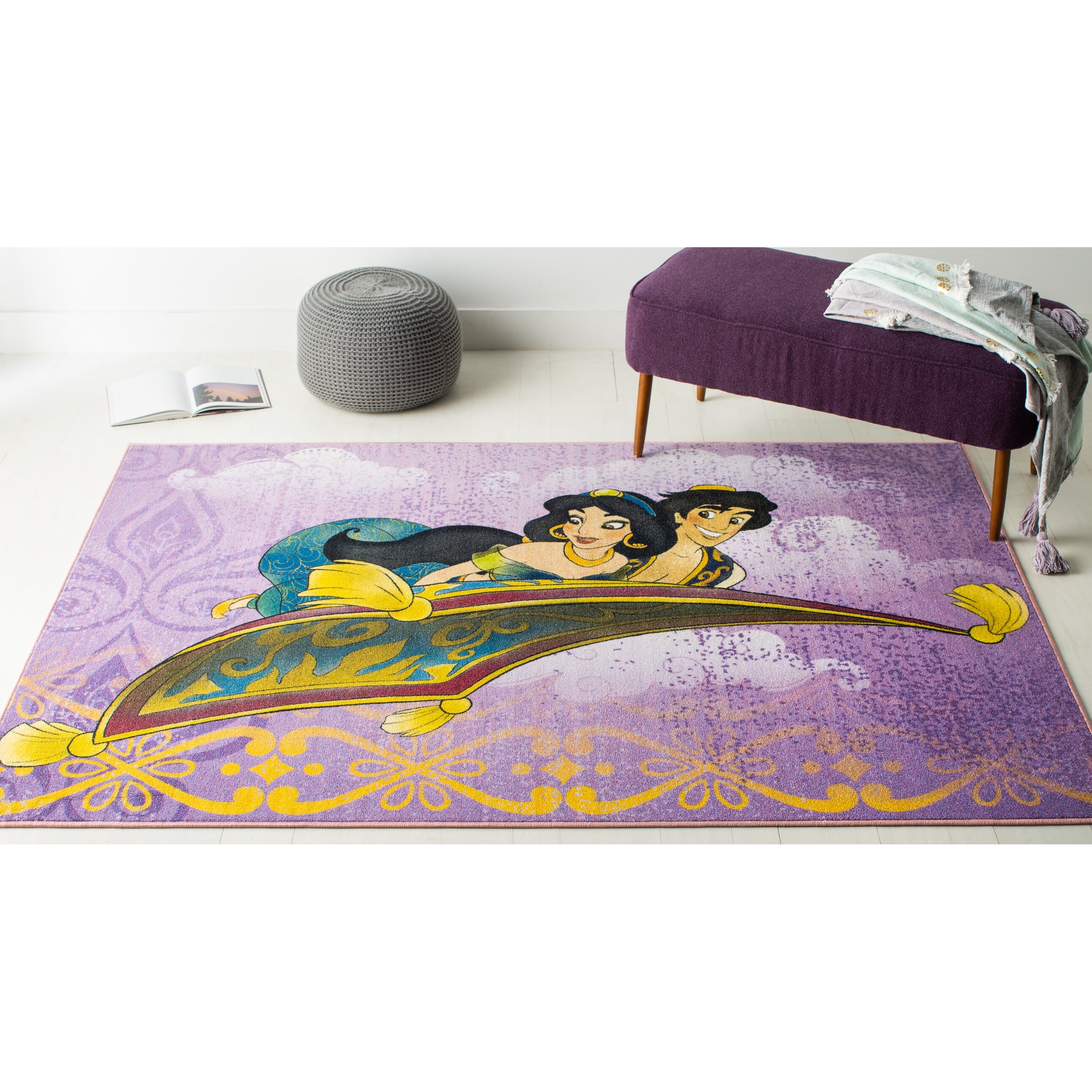 SAFAVIEH Machine Washable Slip Resistant Collection Inspired By