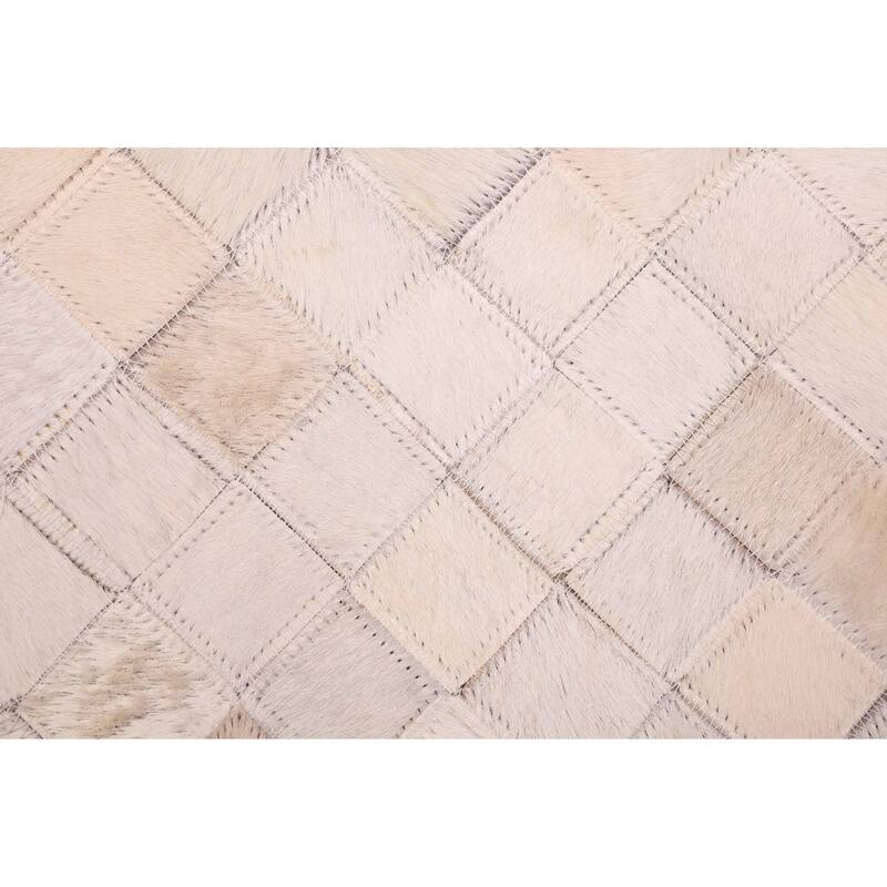 ECARPETGALLERY Handmade Cowhide Patchwork Ivory Leather Rug - 5'0 x 8'0