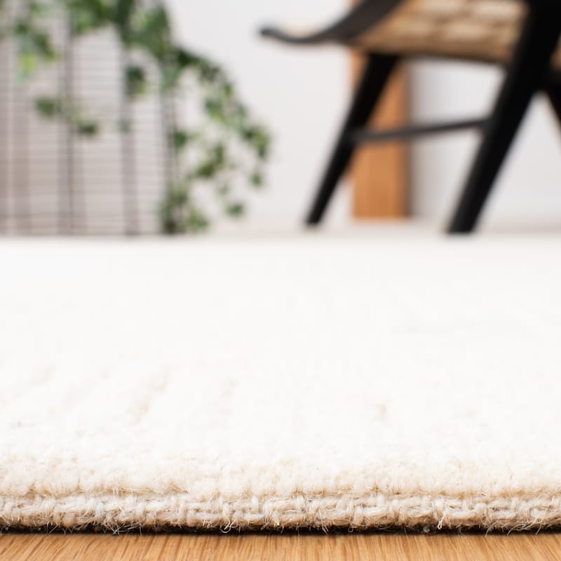 SAFAVIEH Handmade Textural Nane Wool Rug