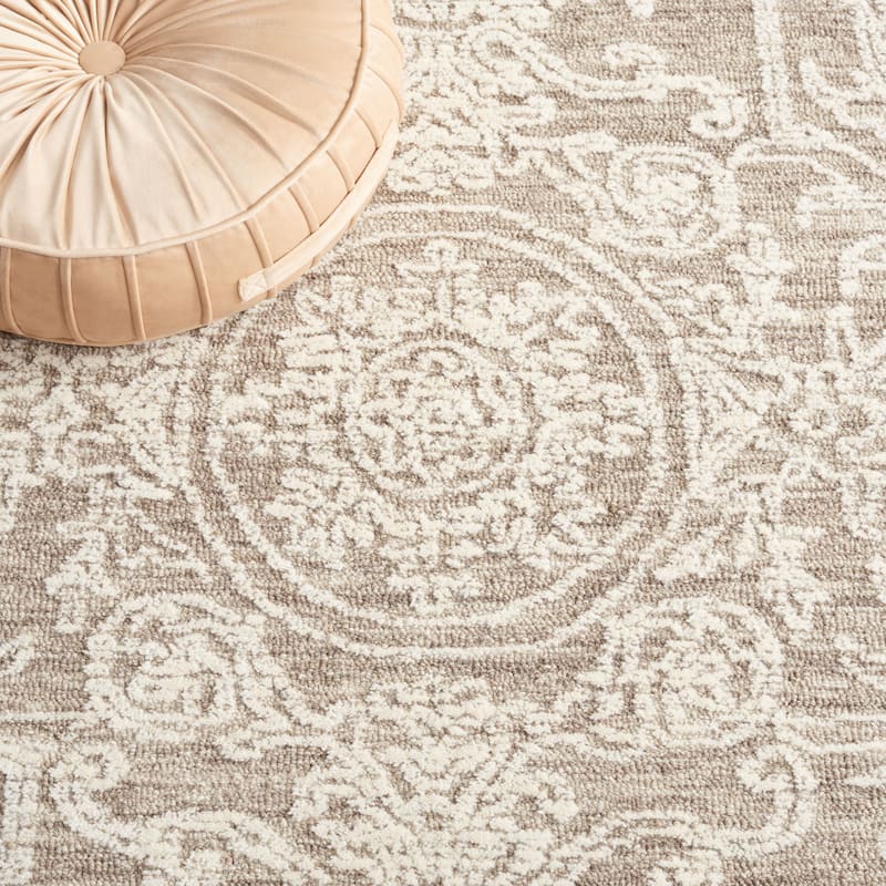 SAFAVIEH Handmade Ebony Cybil Modern Wool Rug