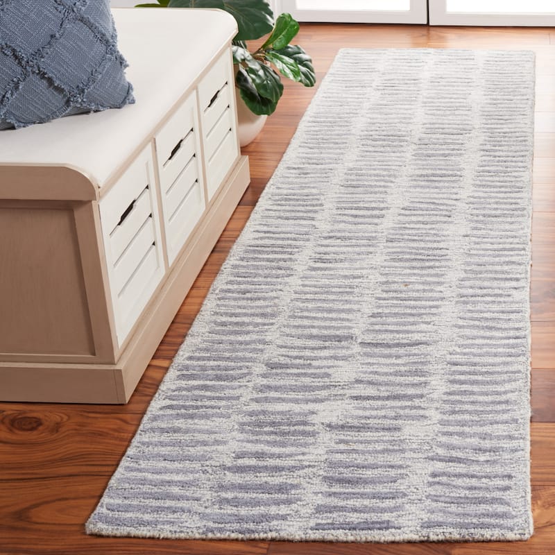 SAFAVIEH Handmade Metro Loreta Modern Wool Rug - 2'3" x 9' Runner - Silver/Grey