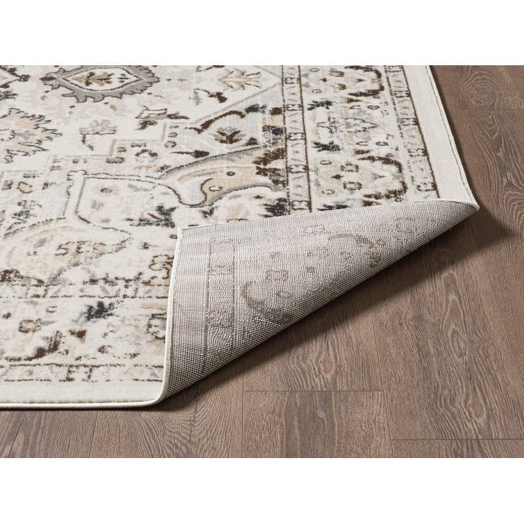 Traditional Cream/Beige Oriental Area Rug