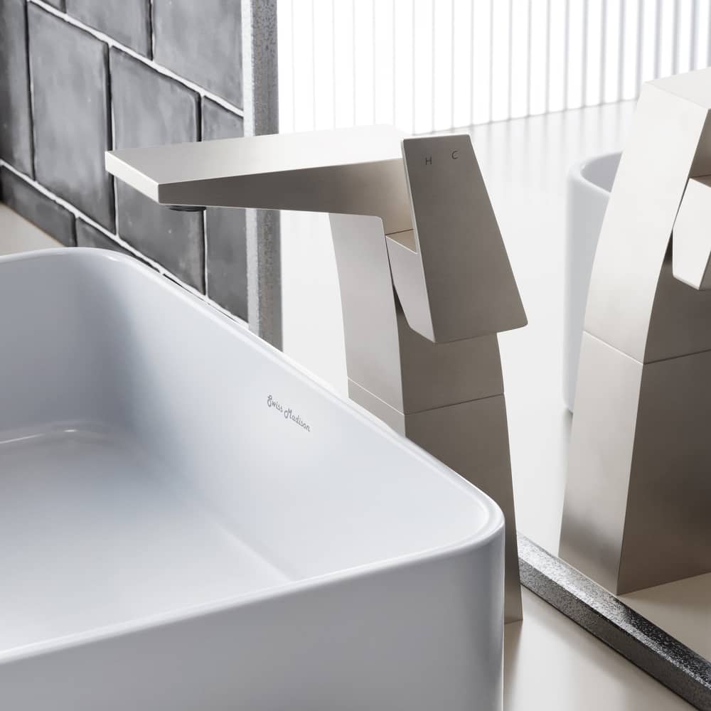 Swiss Madison SM-BF31 Carre 1.2 GPM Single Hole Bathroom Faucet