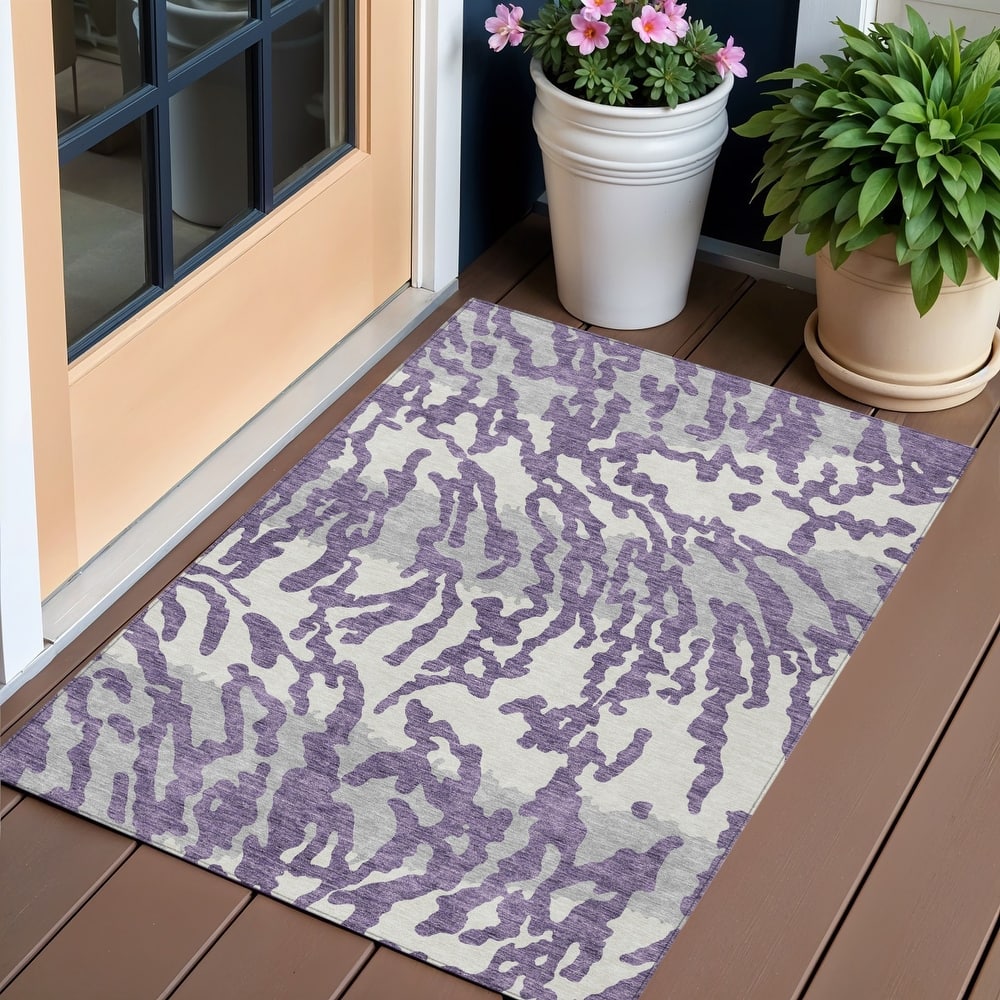 HomeRoots Animal Print Transitional Rectangle Outdoor Rug