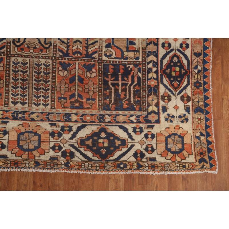 Bakhtiari Persian Vintage Rug Handmade Geometric Wool Carpet - 7'1"x 10'2"
