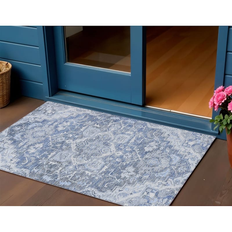 HomeRoots Oriental Traditional Rectangle Outdoor Rug - 3' x 5'