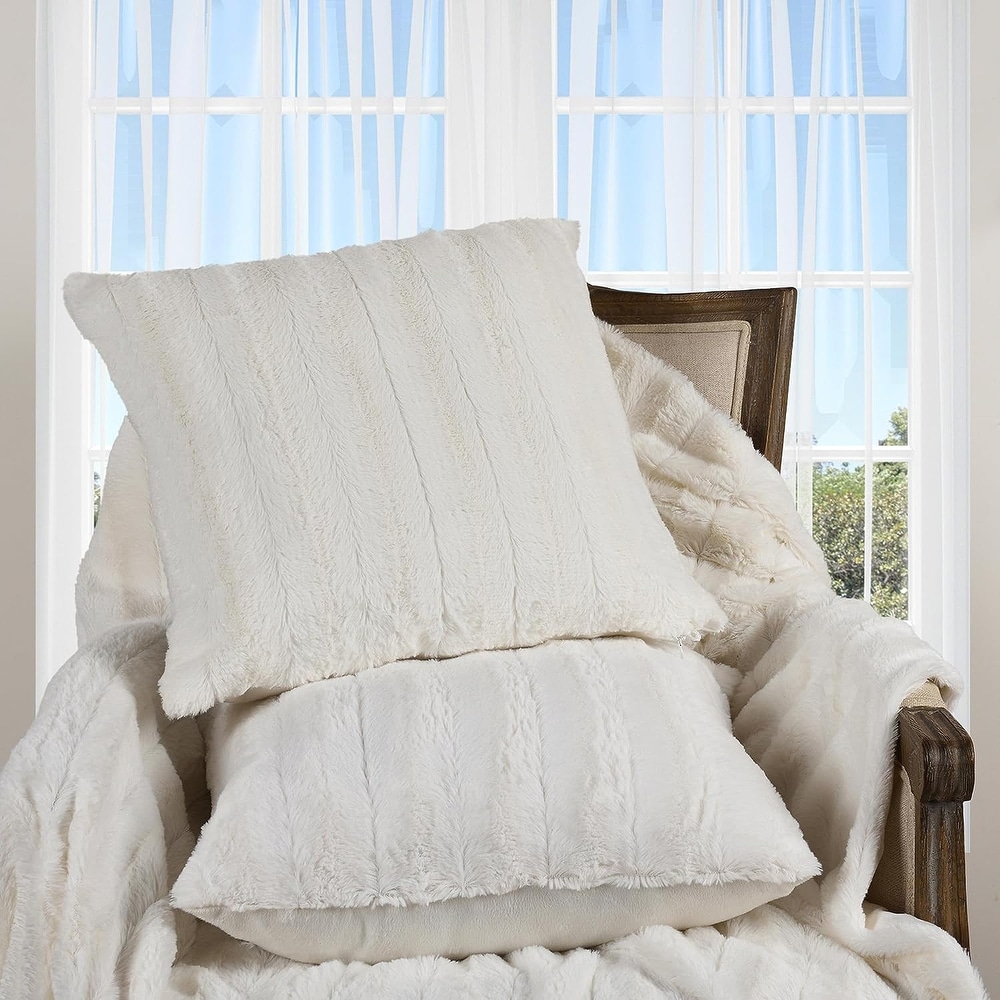 White Throw Pillows - Bed Bath & Beyond