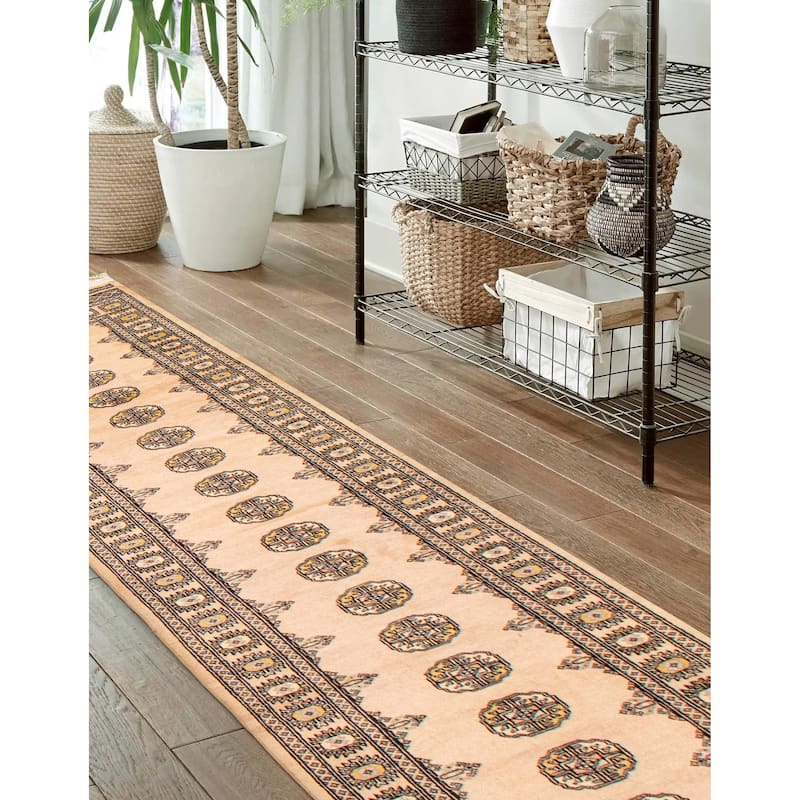 ECARPETGALLERY Hand-knotted Peshawar Bokhara Ivory Wool Rug - 2'7 x 9'9