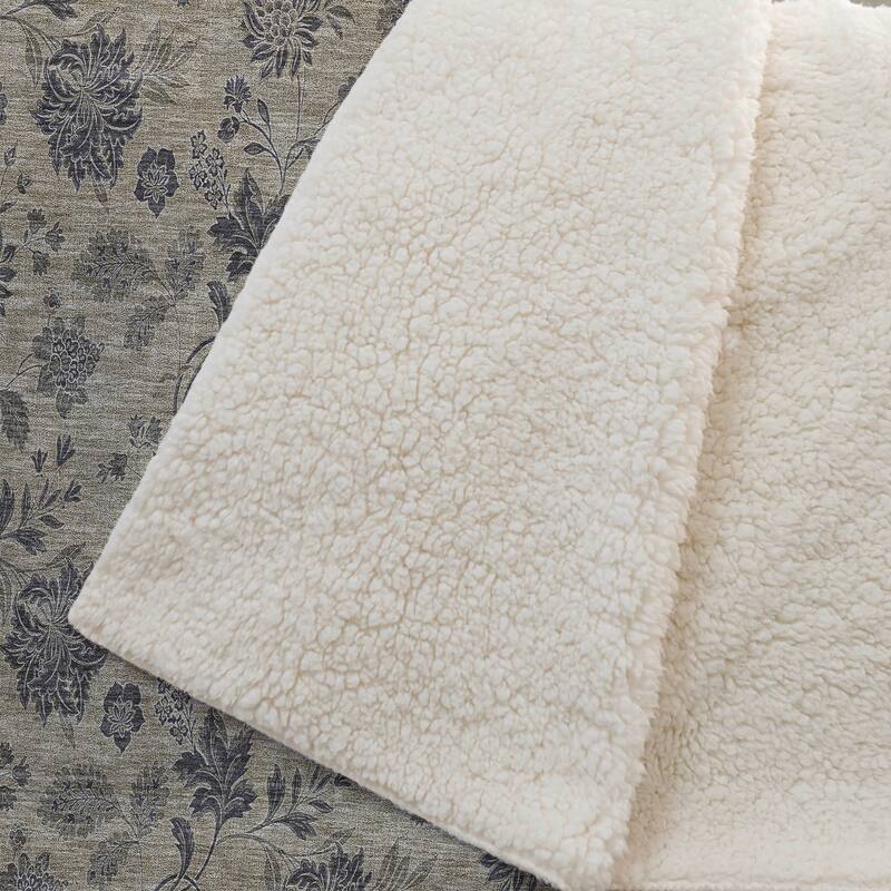 Premium Machine Washable Traditional Floral Sherpa Throw Blanket