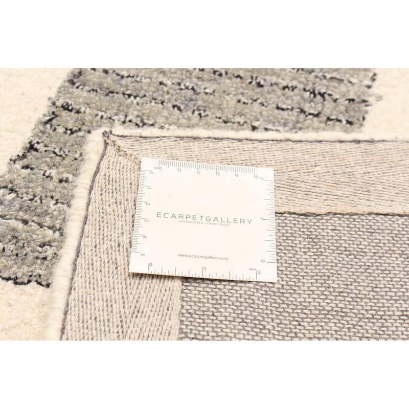 ECARPETGALLERY Hand Tufted Timeless Cream Wool Rug - 5'0 x 7'11