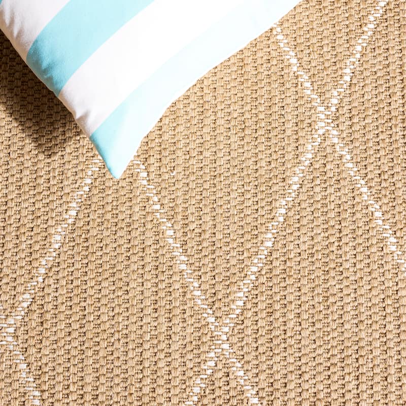 SAFAVIEH Sisal Performance Lottelore Washable Indoor/Outdoor Rug - Weather Resistant & Easy Cleaning